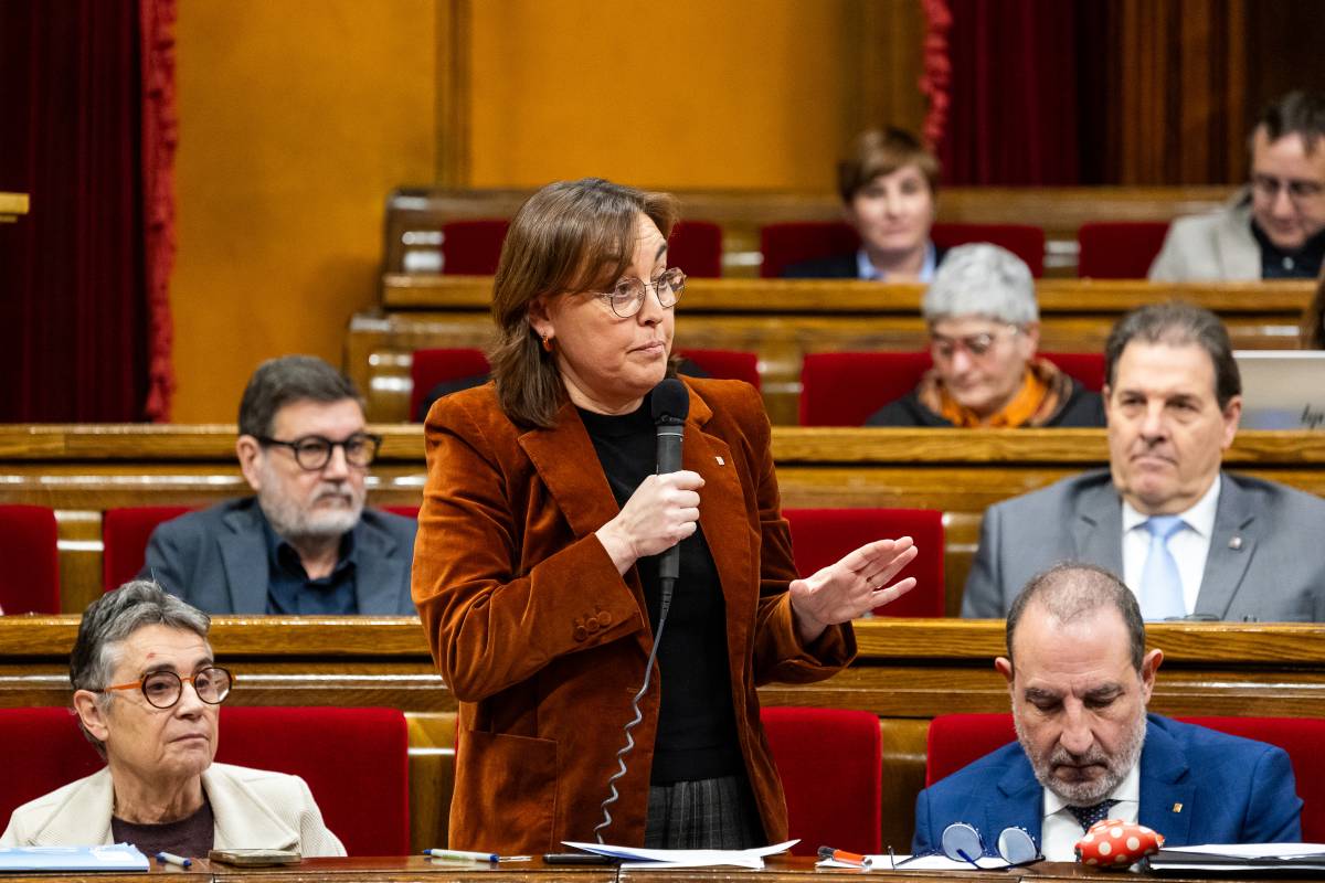 El Govern explica la gestió de la crisi a Rodalies davant el Parlament