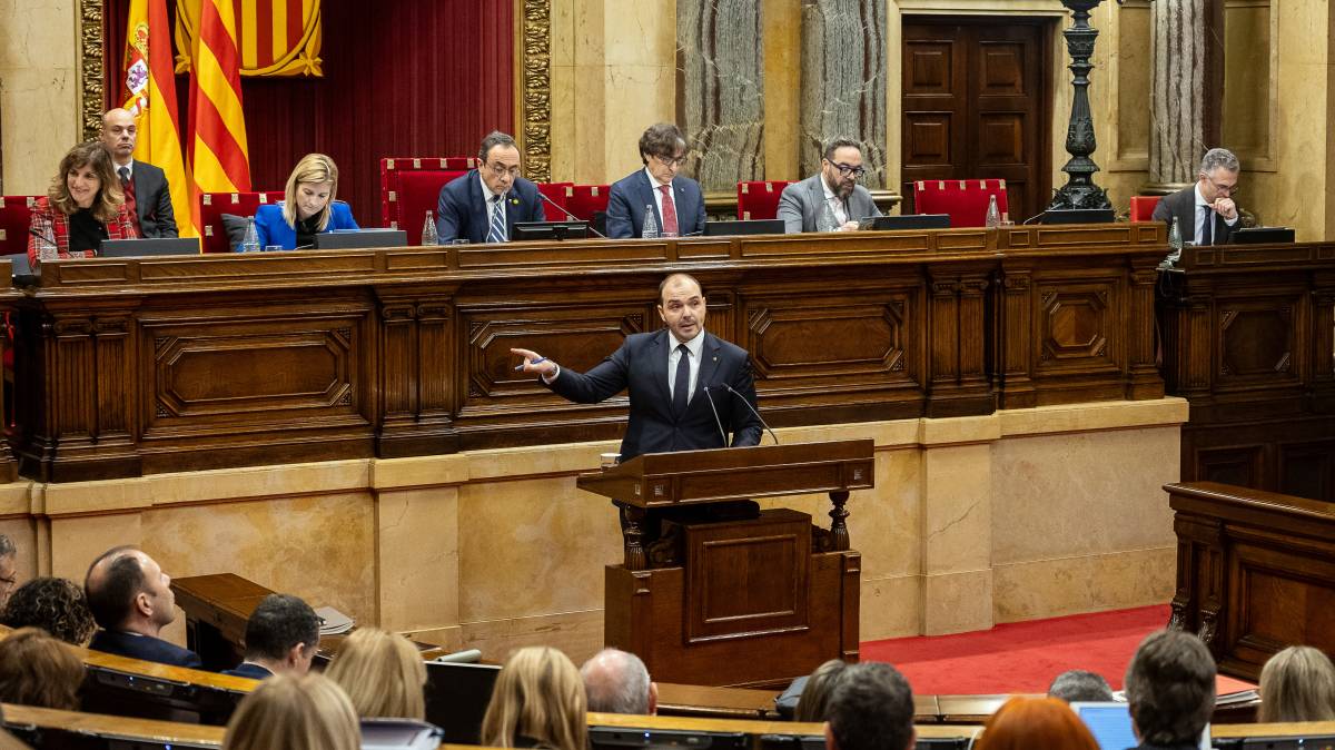 El Govern mira de capejar la crisi amb un «acord de país» per «refundar» Rodalies