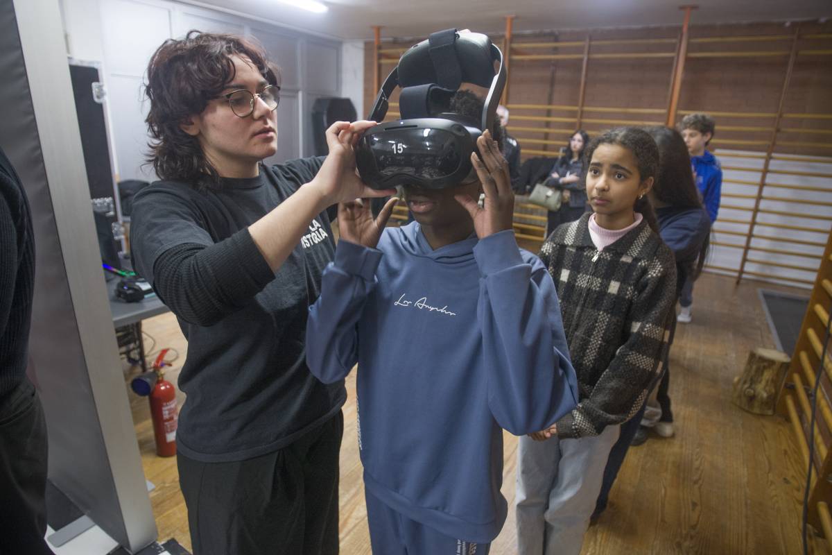 Les ulleres de realitat virtual amb les quals es pot gaudir de l`experiència - Nebridi Aróztegui Les ulleres de realitat virtual amb les quals es pot gaudir de l`experiència