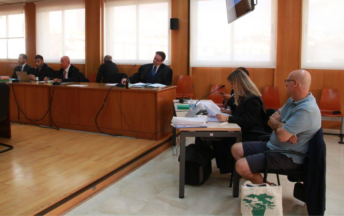 Els perits asseguren que a les autoescoles Roquetes-Temple es van blanquejar 2,7 milions i que existia una comptabilitat B