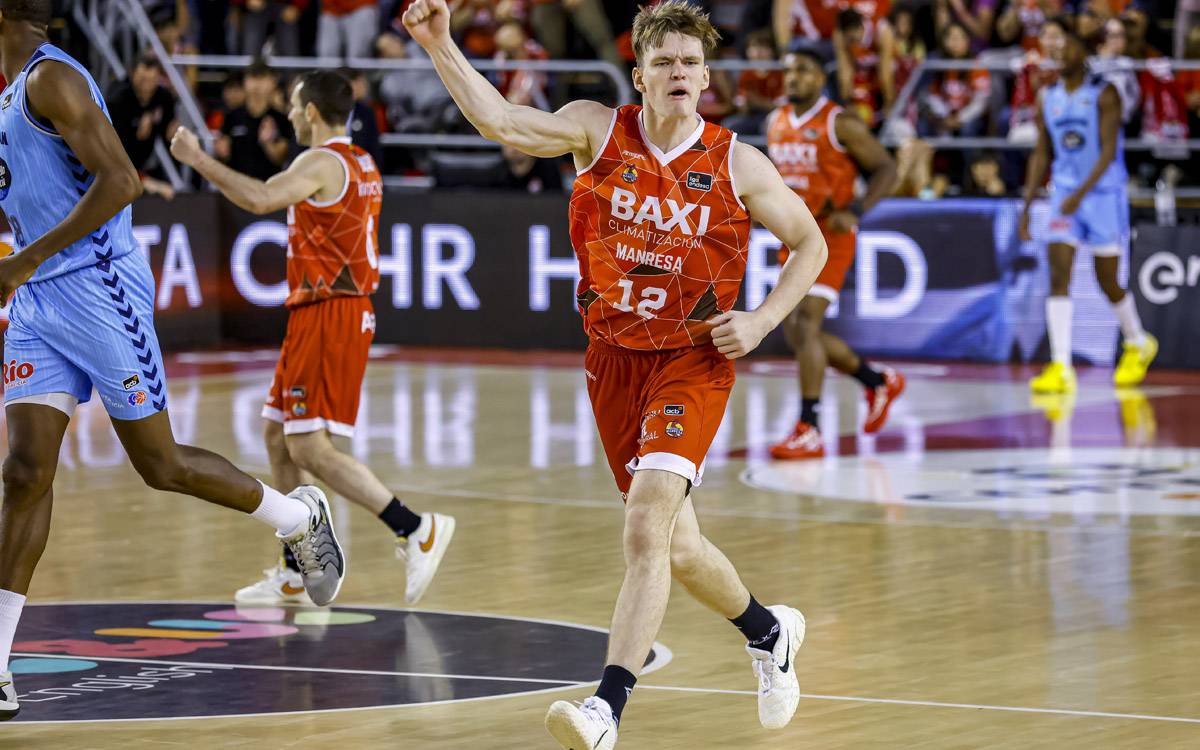 Marcis Steinbergs es converteix en l'estranger amb més partits jugats amb el Baxi Manresa