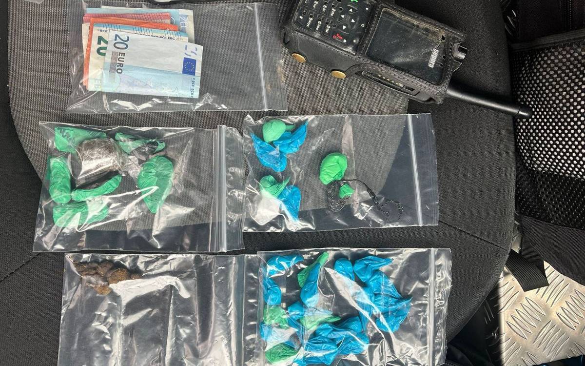 Detingut a Monistrol de Montserrat un home amb cocaïna i haixix amagats en paquets de tabac