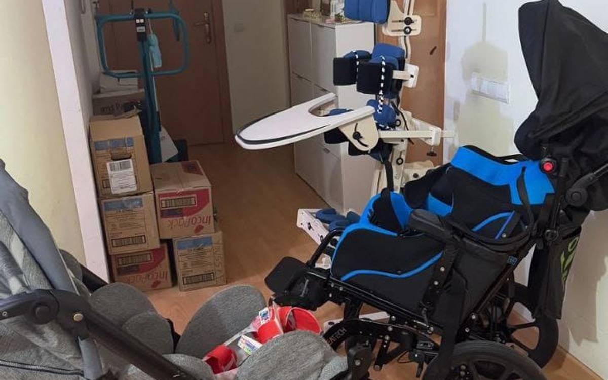 La PAHC Bages reclama una solució urgent per a un infant amb paràlisi cerebral sense aigua a casa