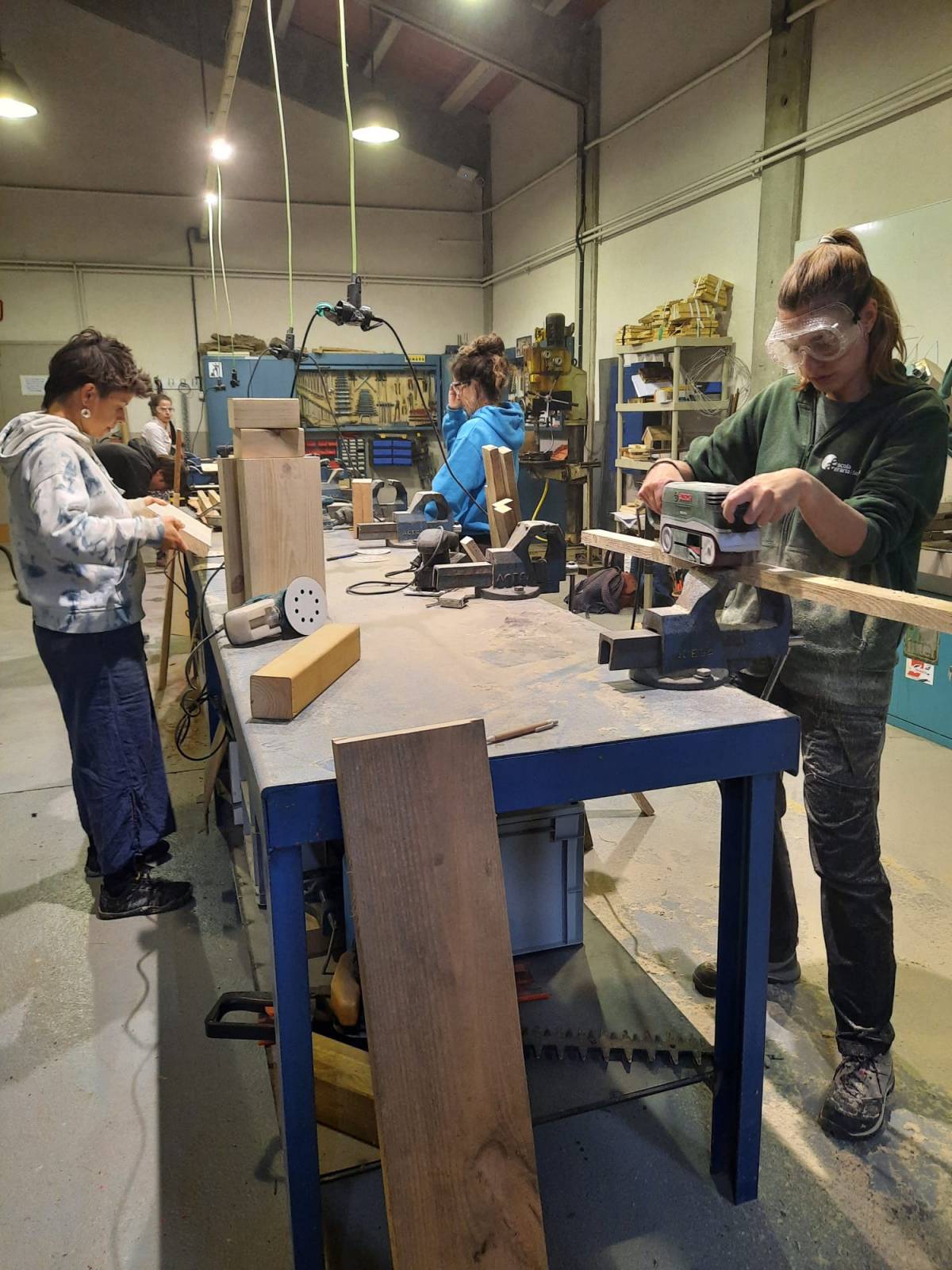 02_Taller_dones_fusteria_EAS - Escola Agrària del Solsonès 