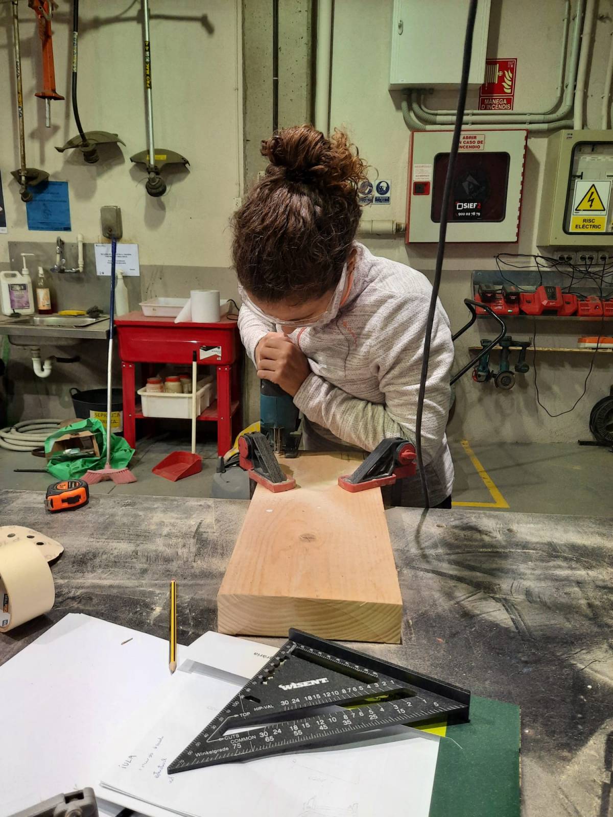 01_Taller_dones_fusteria_EAS - Escola Agrària del Solsonès 