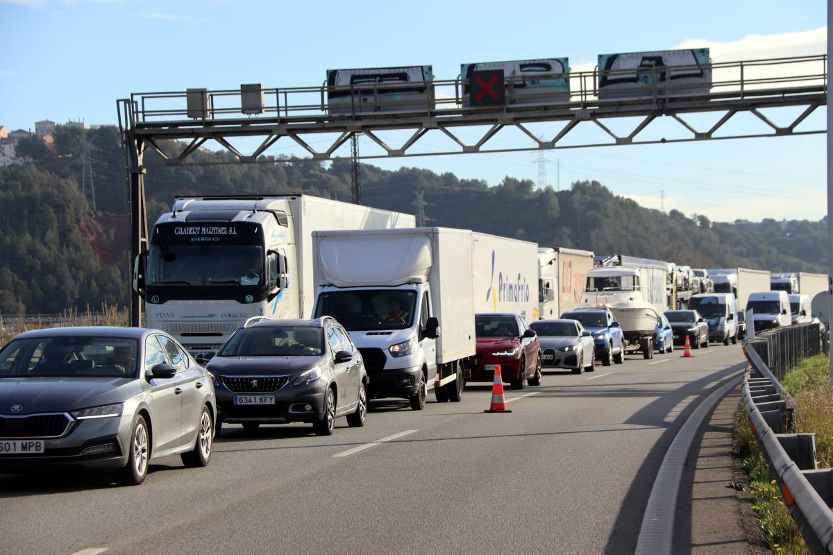 Prorrogada la gratuïtat dels peatges troncals de la C-32 cap al sud per l’afectació a l’AP-7