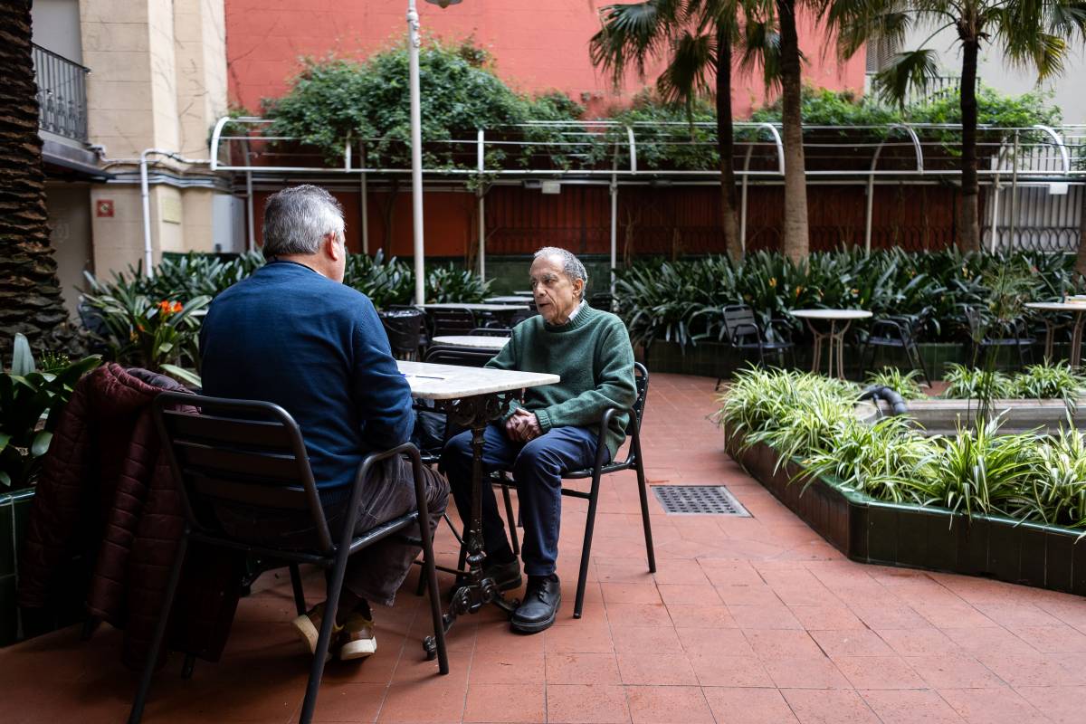 Robert Fishman, durant l`entrevista amb Nació