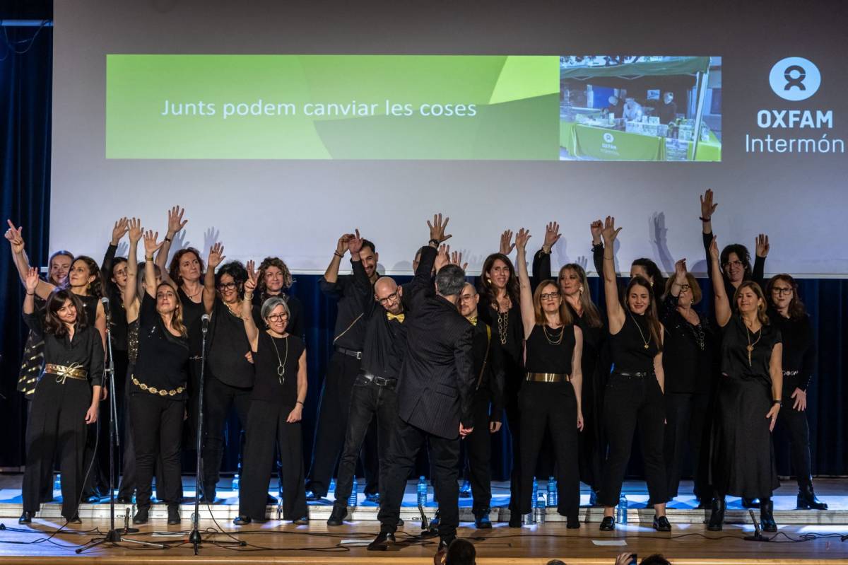 FOTOS | El Gospel Vallès alça la veu pel Sudan