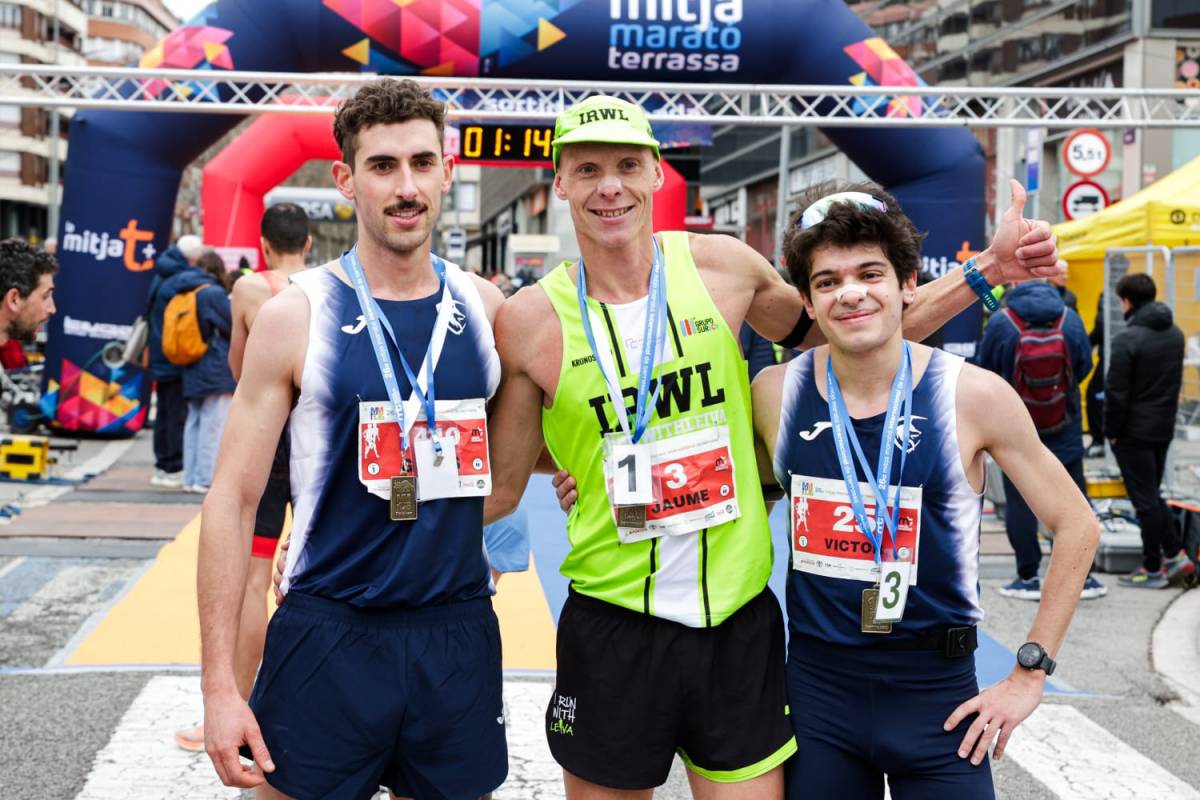 Podi masculí: Genís Ferràndez (segon), Jaume Leiva i Víctor Centeno (tercer) - Lluís Clotet Podi masculí: Genís Ferràndez (segon), Jaume Leiva i Víctor Centeno (tercer)