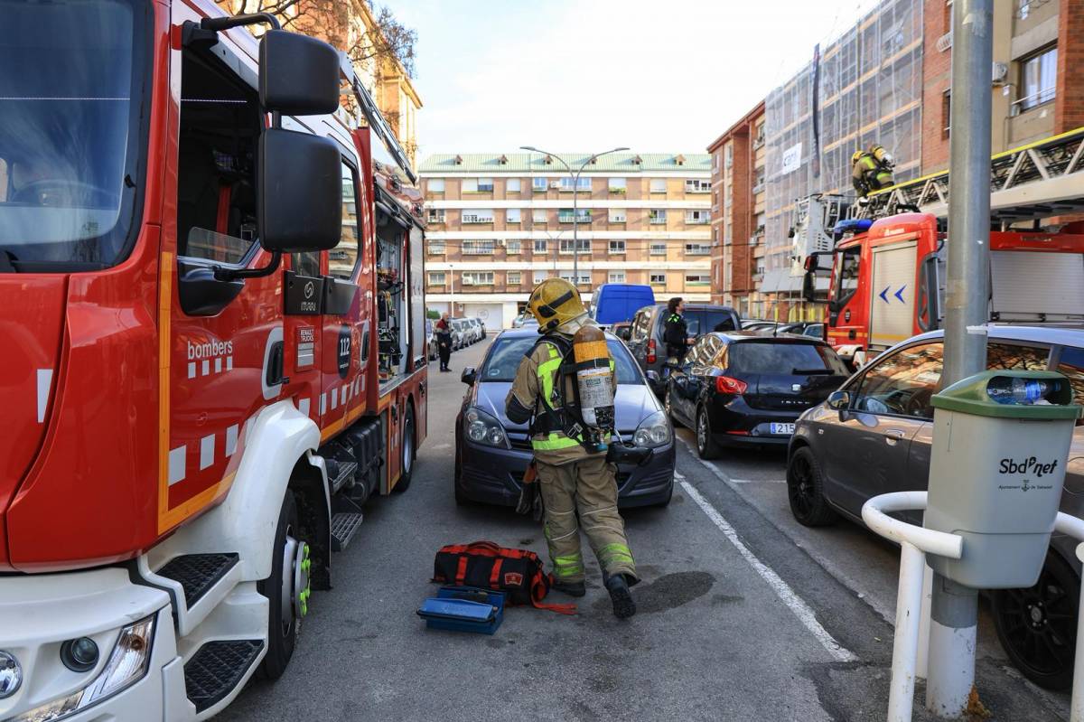 Incendi domèstic a Can Rull - VÍCTOR CASTILLO Incendi domèstic a Can Rull