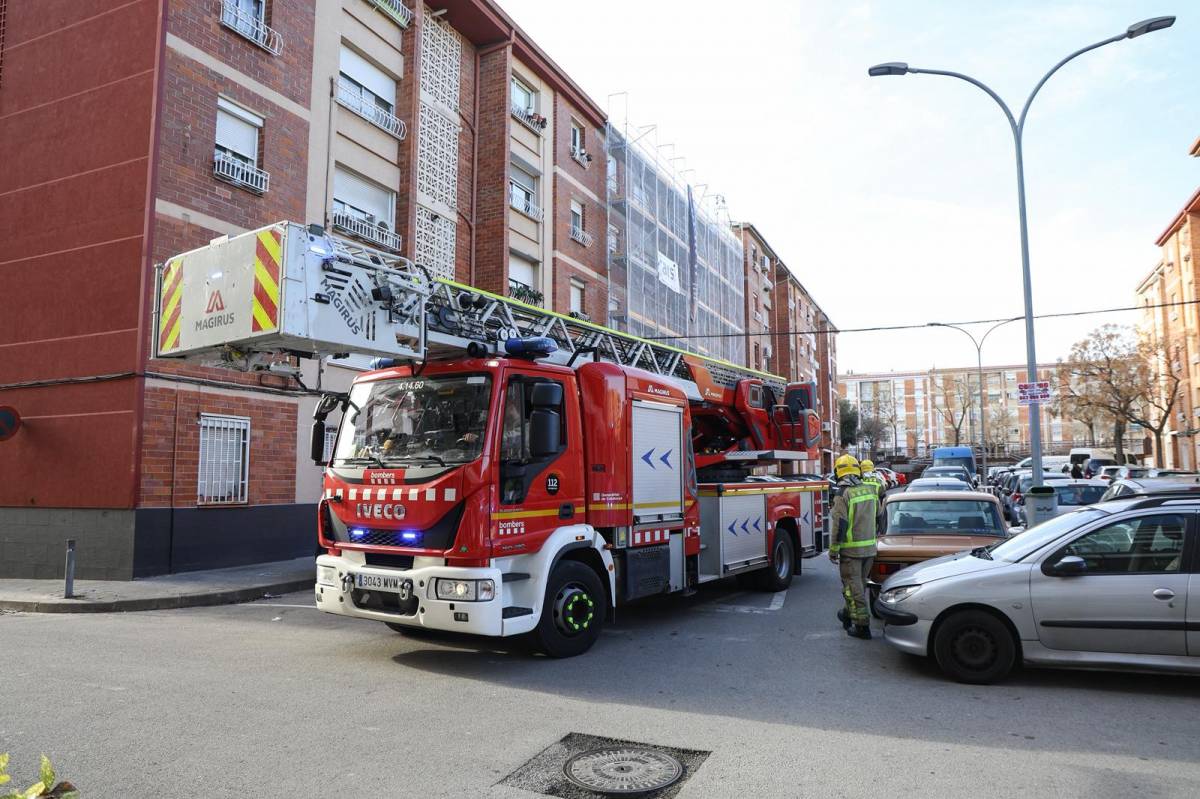 Incendi domèstic a Can Rull - VÍCTOR CASTILLO Incendi domèstic a Can Rull