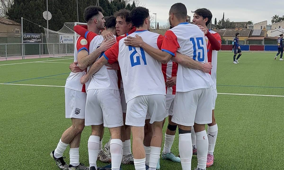 El CE Manresa goleja a l'Escala (0-3)