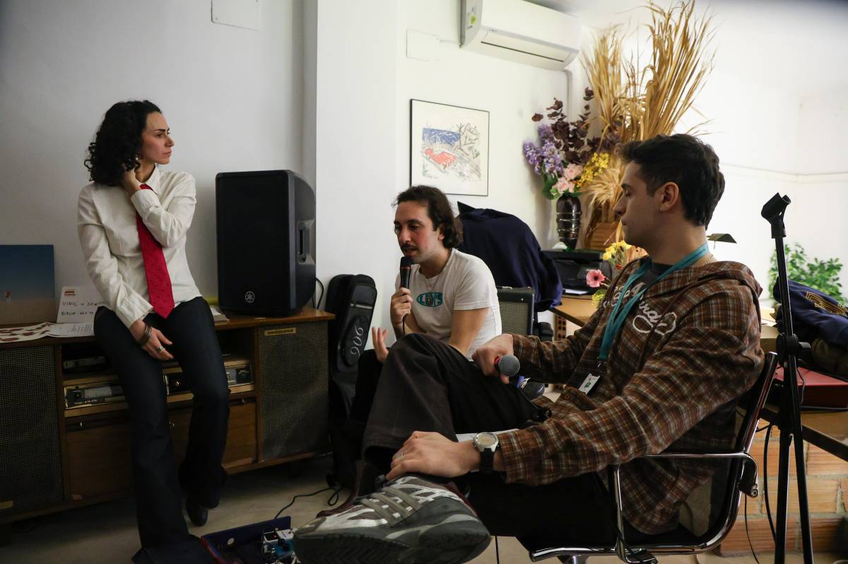 El primer Popurri omple la floristeria Laia Claramunt  - VÍCTOR CASTILLO