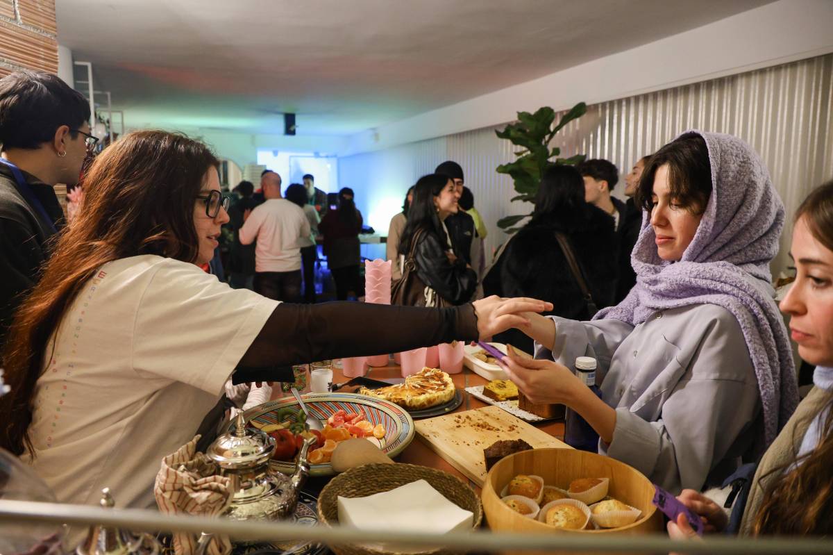 El primer Popurri omple la floristeria Laia Claramunt  - VÍCTOR CASTILLO