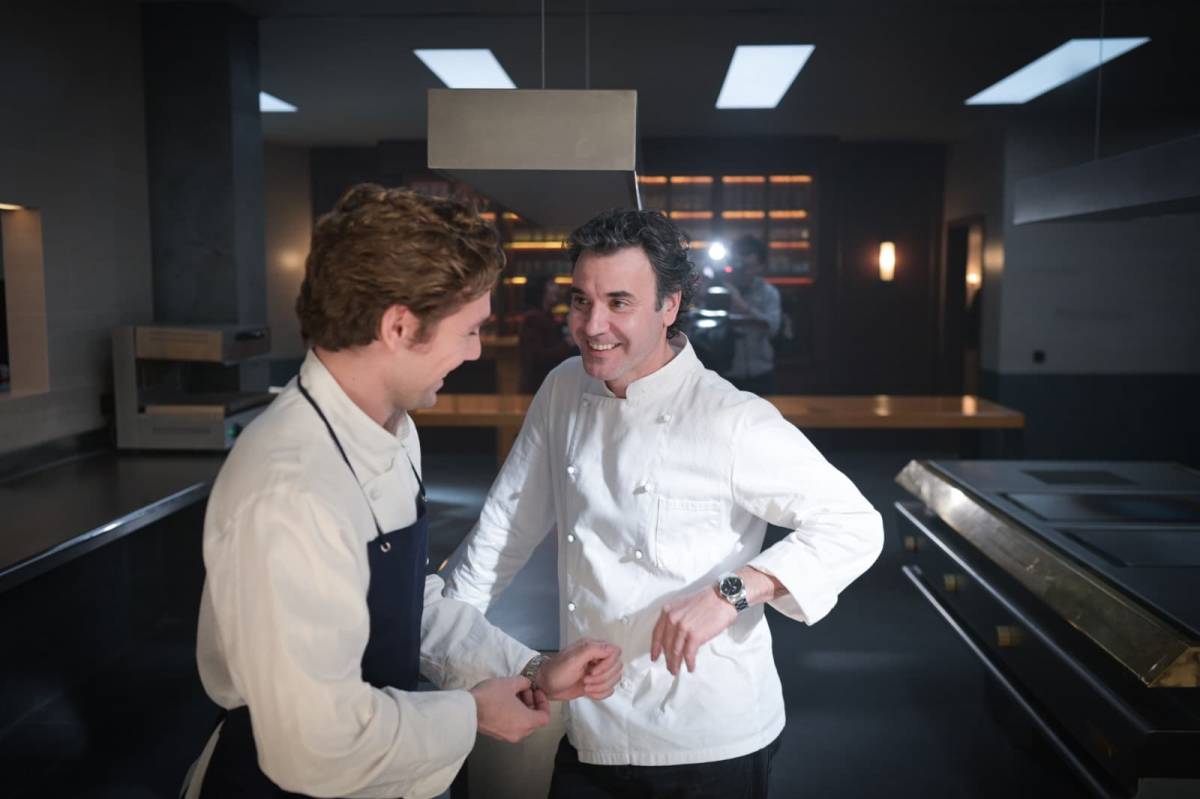 Carlos Cuevas i Miquel Fernández, els germans Adrià a la sèrie - 3Cat Carlos Cuevas i Miquel Fernández, els germans Adrià a la sèrie