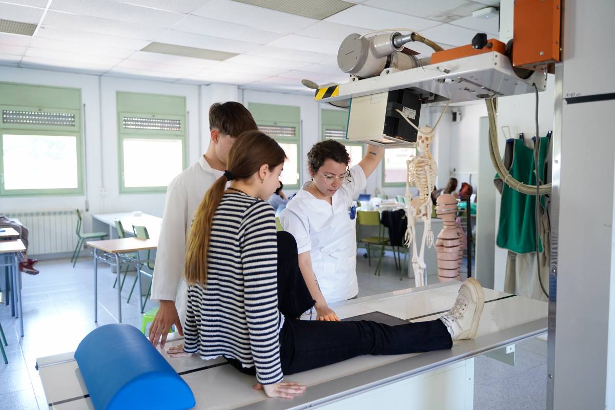 Prop de 1.000 places noves de formació per al 2026 a Sabadell: com em puc inscriure? 