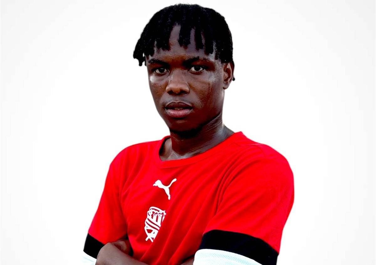 El San Cristóbal es reforça amb el manresà Mor Diop