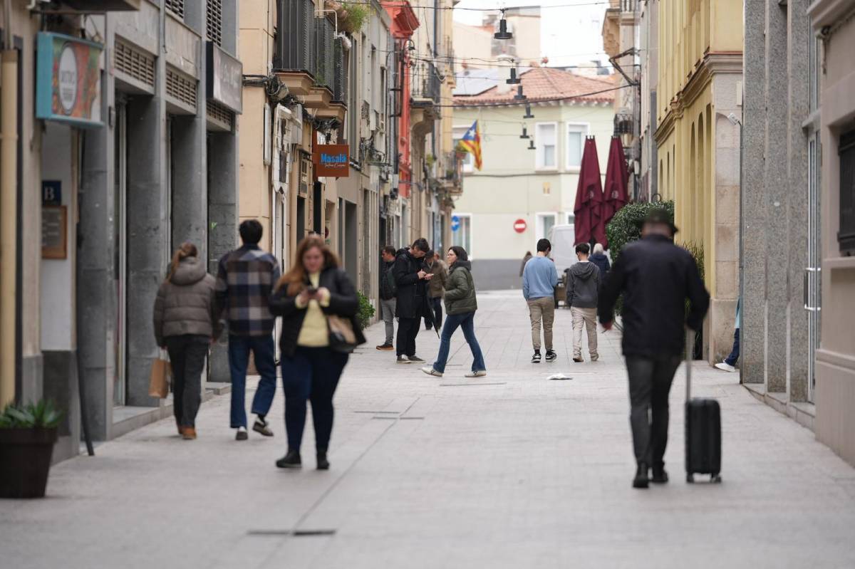 Saps on és... el carrer de Sabadell que fa la volta al món?