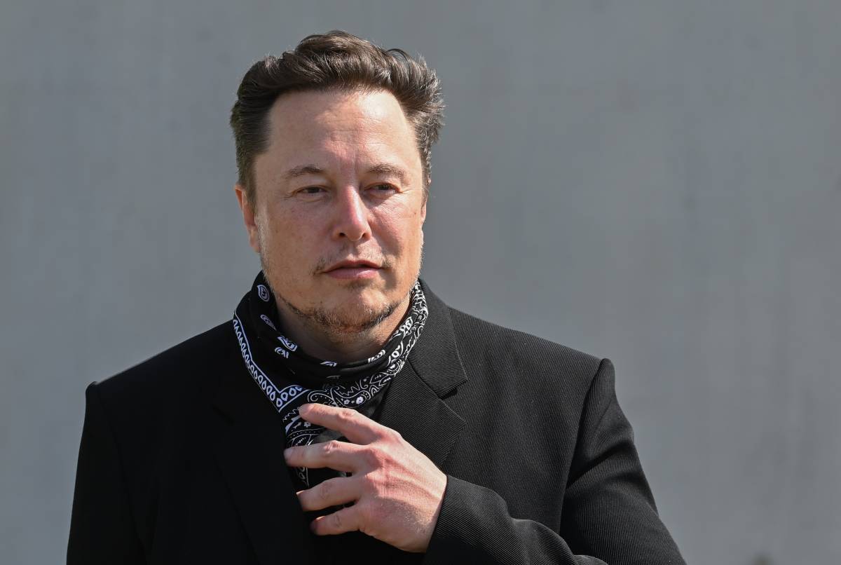 Musk obre foc contra Pedro Sánchez: «És un tirà i un traïdor al poble d'Espanya»