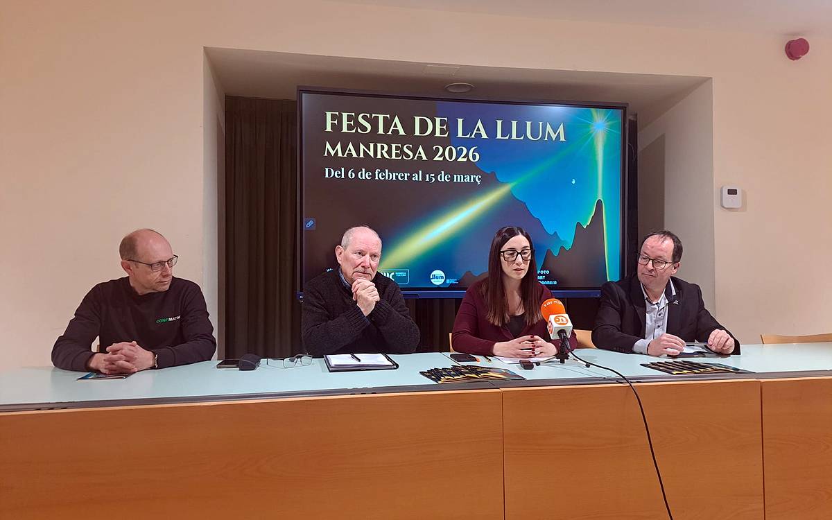 Foto Art Manresa fa 50 anys assumint la Festa de la Llum i convertint Manresa en un gran plató