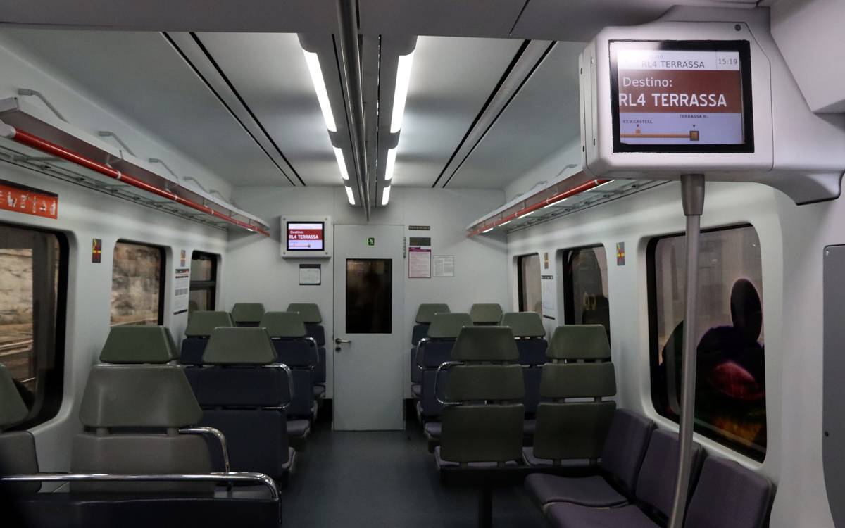 A 30 km/h i amb retards de 40 minuts: així recupera la «normalitat» l'R4 entre Manresa i Terrassa