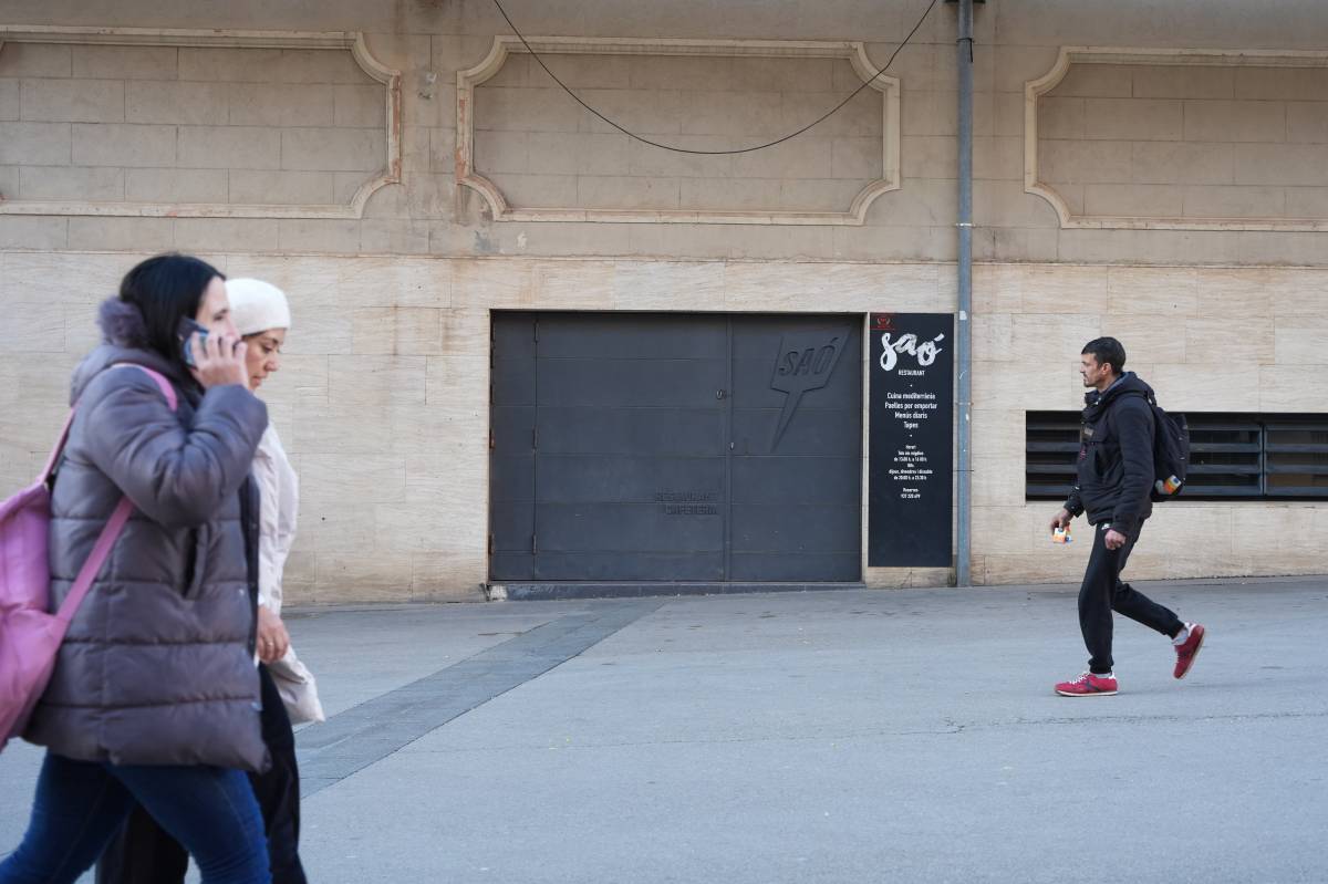 S'albiren canvis al Mercat Central: una parada vol créixer i el restaurant busca pretendents