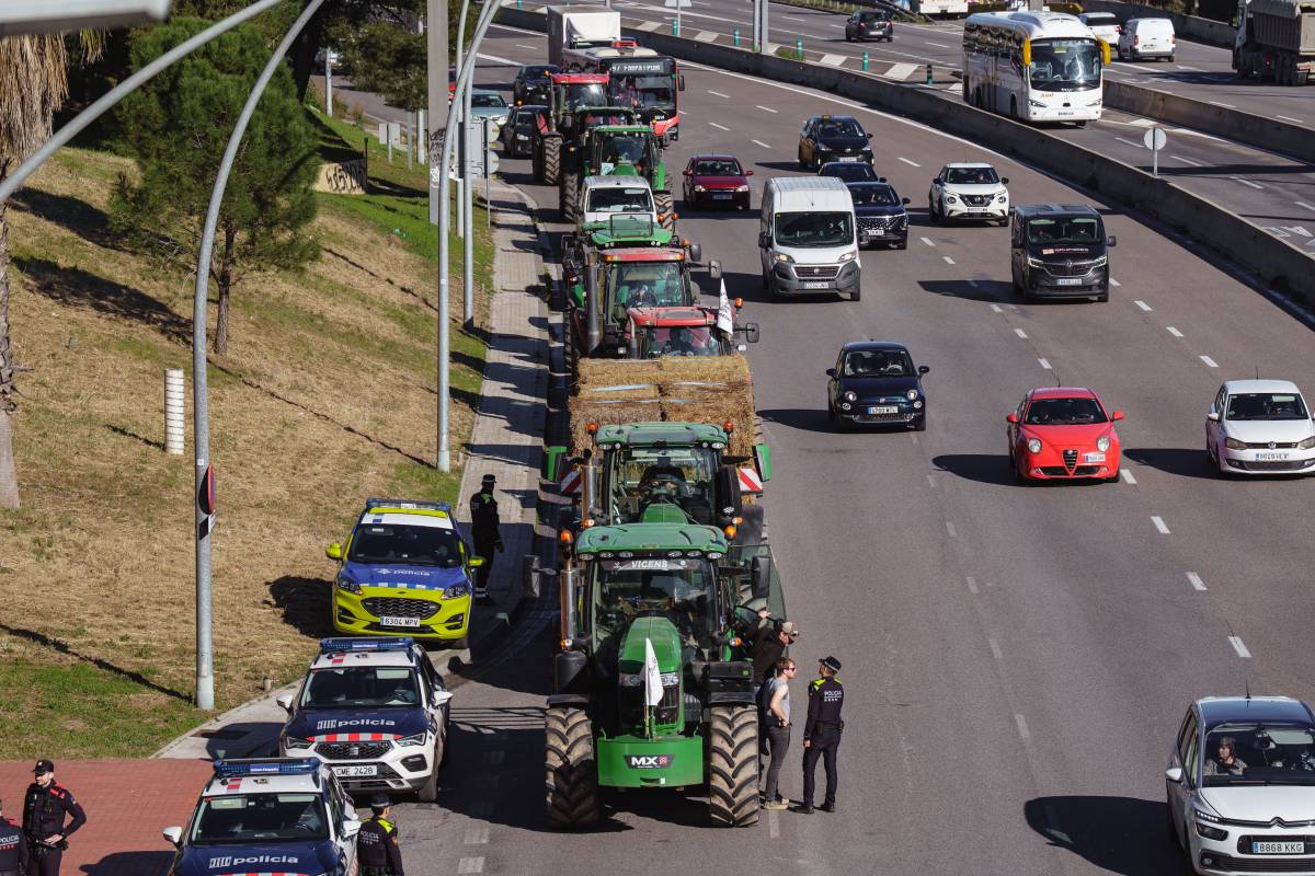 Els pagesos protesten a Barcelona dos anys després de les tractorades que van tallar el país