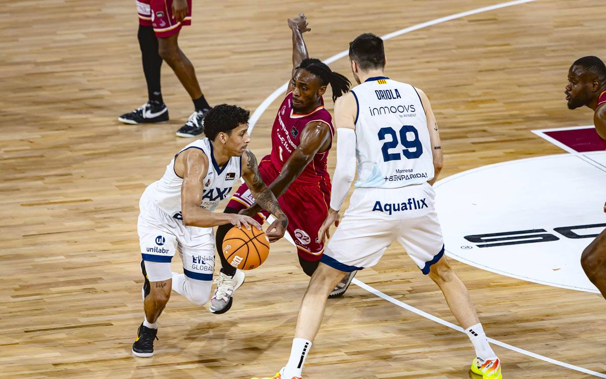 Un ferm Baxi Manresa s'emporta la victòria a Lleida (90-99)