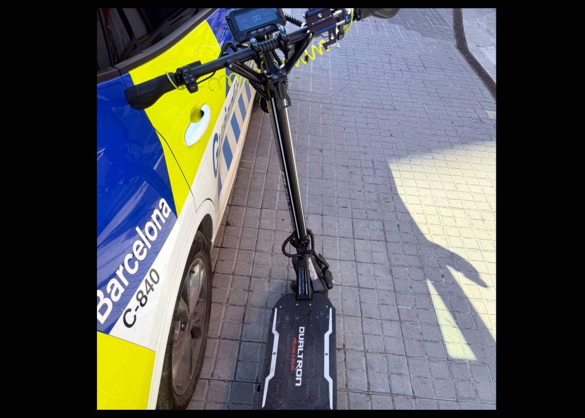 Enxampat a Barcelona amb un patinet capaç d'assolir els 92 km/h i positiu en drogues