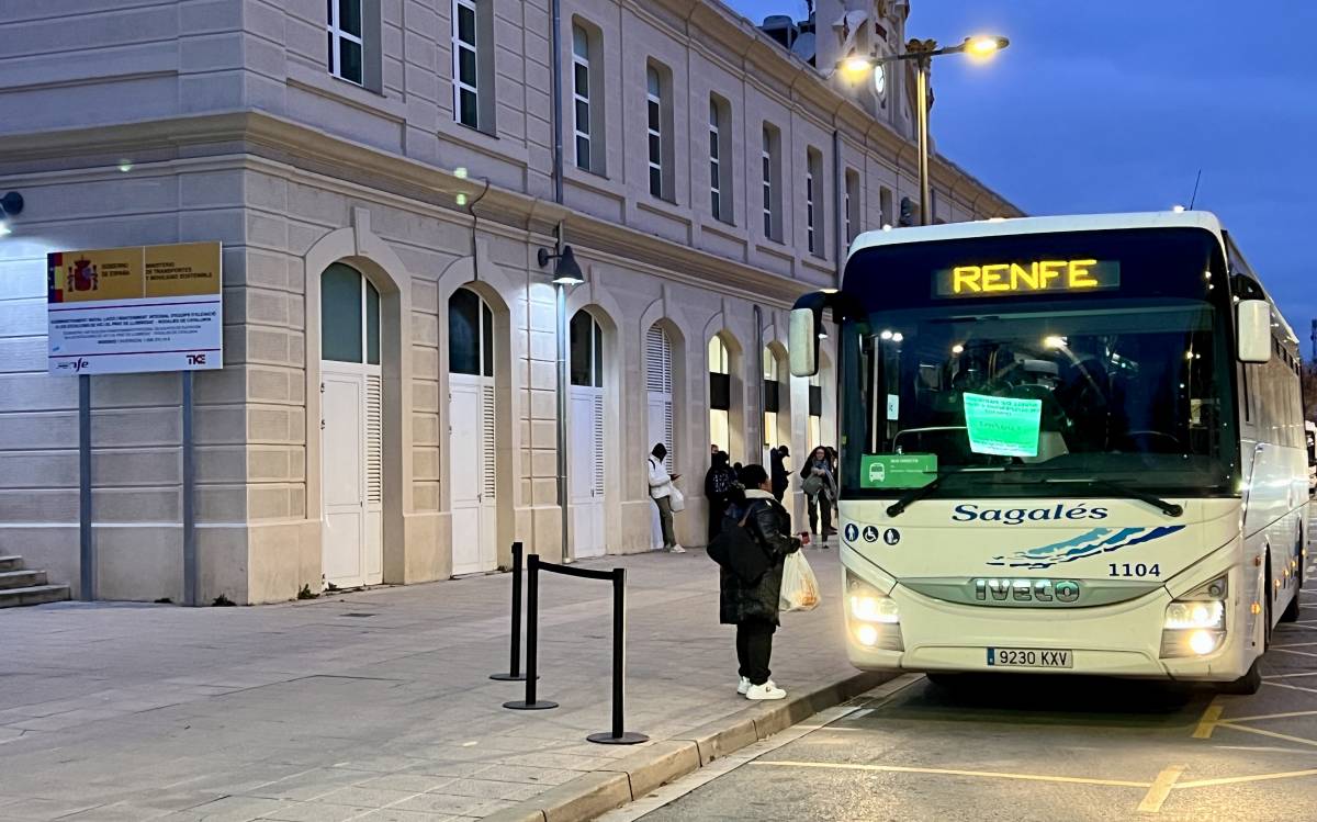 L'R3, amb servei alternatiu per carretera a tota la línia, esquiva la vaga de maquinistes