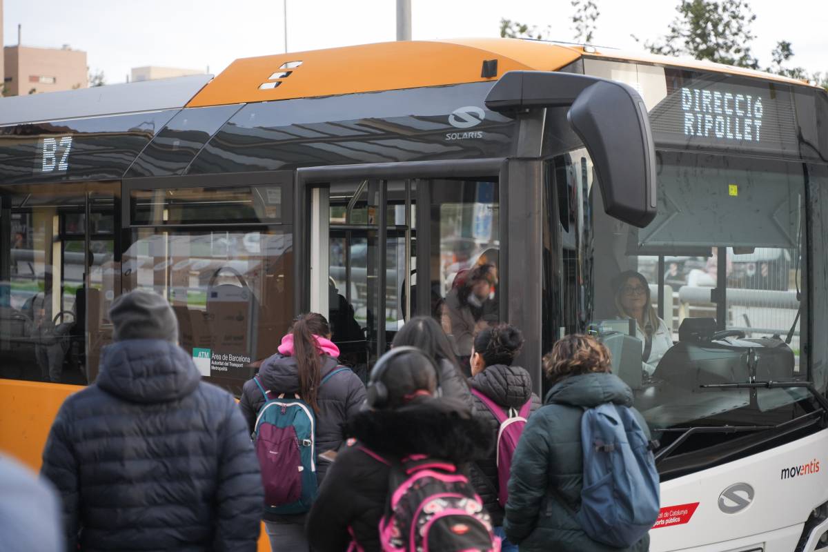 La xarxa d'autobusos, remei temporal contra el caos a Rodalies