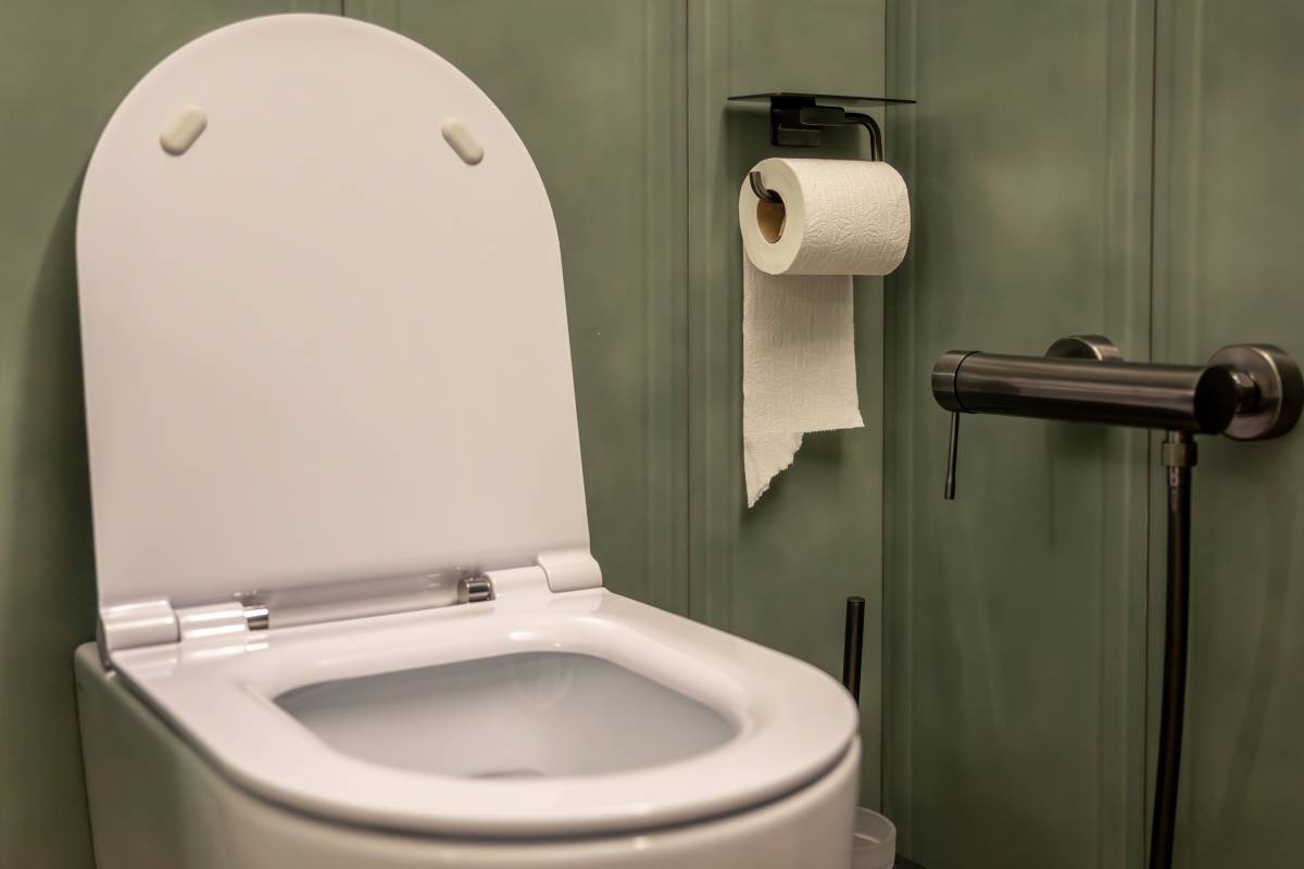 Quantes vegades és normal orinar al dia a partir dels 60, segons un uròleg