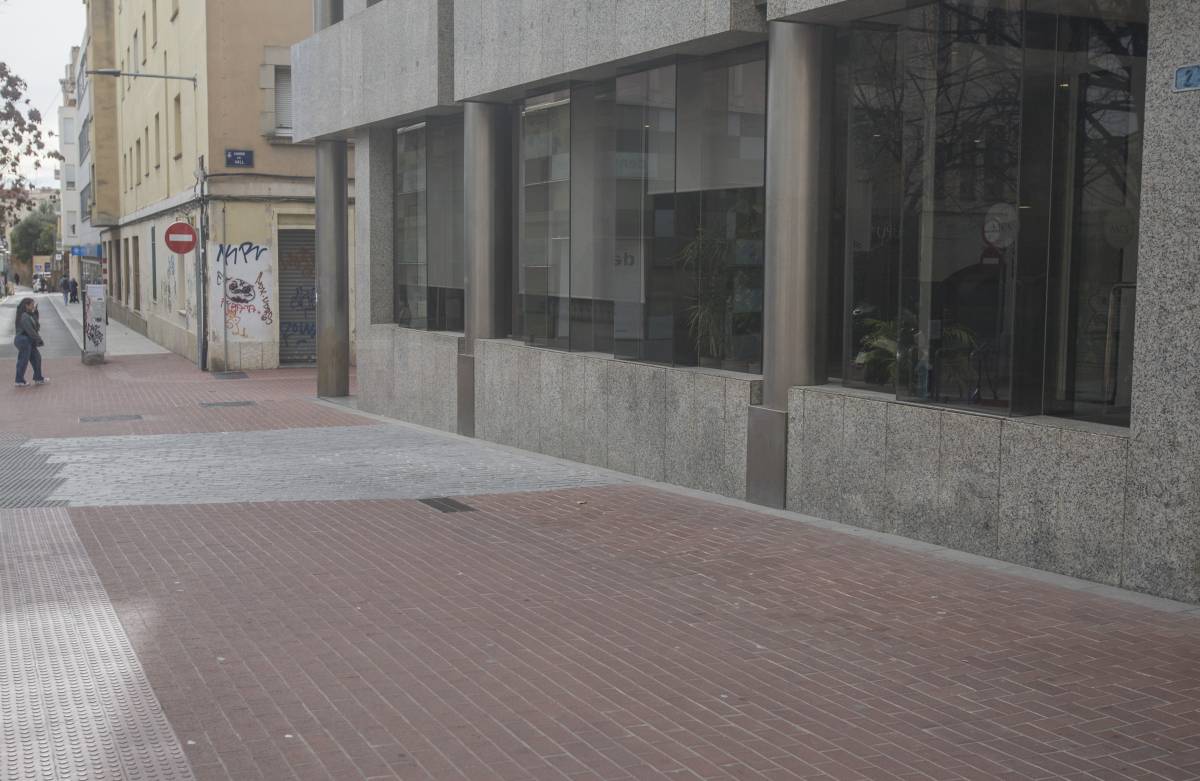 Plaça del Doctor Cadevall - Nebridi Aróztegui