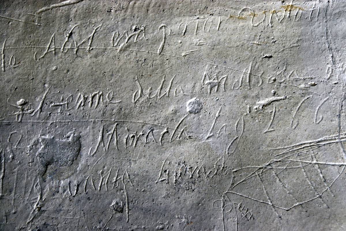 Descobreixen grafits del segle XVII a les habitacions de l'antic alberg de pelegrins del Santuari del Miracle