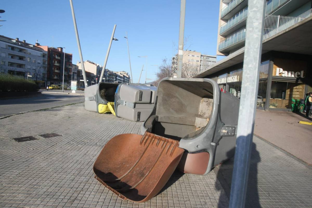FOTOS | Els efectes de la ventada a Terrassa, en imatges