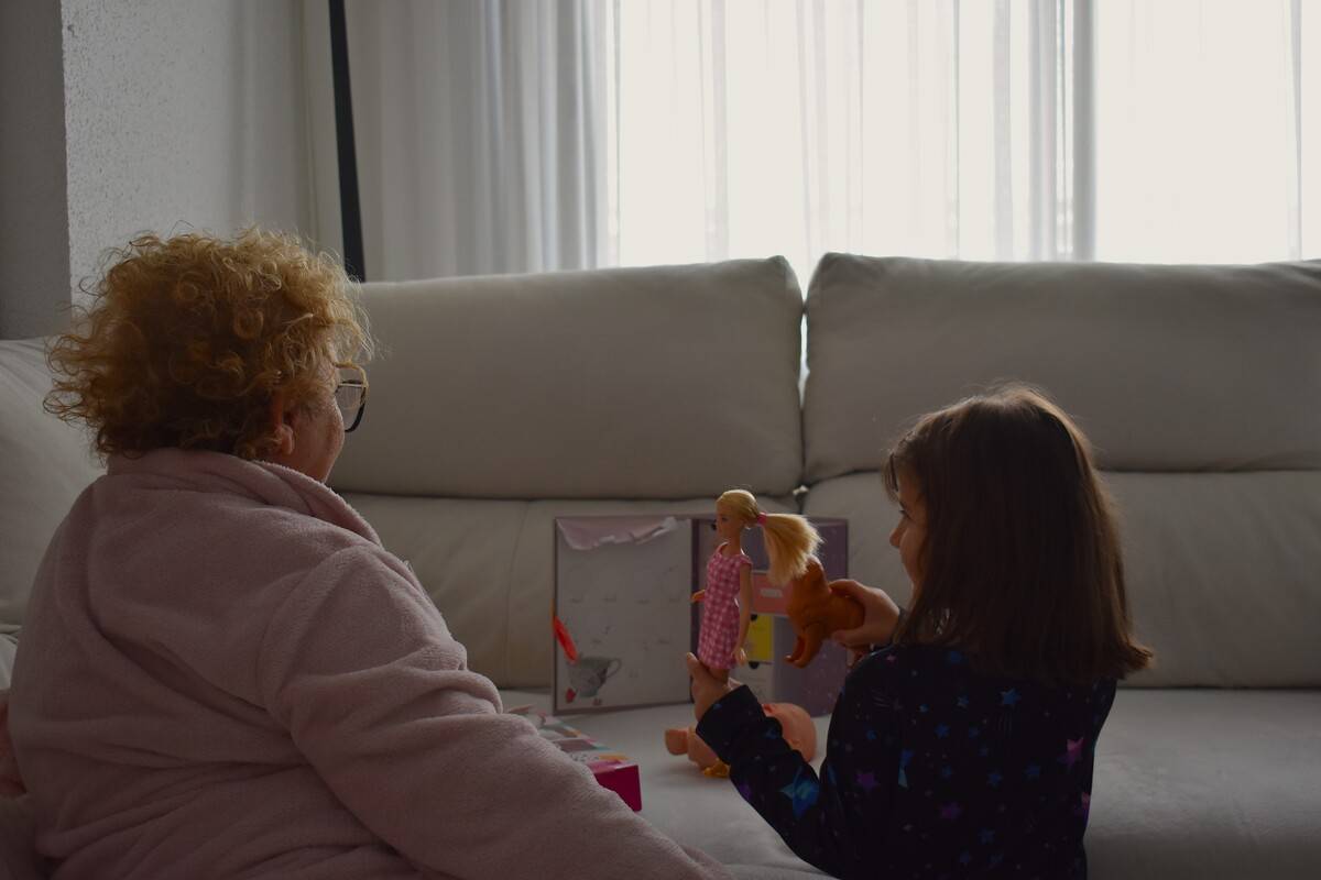 «Em moltesta perquè hem de fer mans i mànigues per deixar els xiquets quan el vent el fa a Barcelona» 