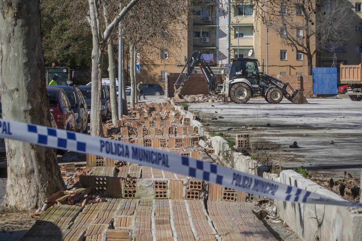 FOTOS | Els efectes de la ventada a Terrassa, en imatges