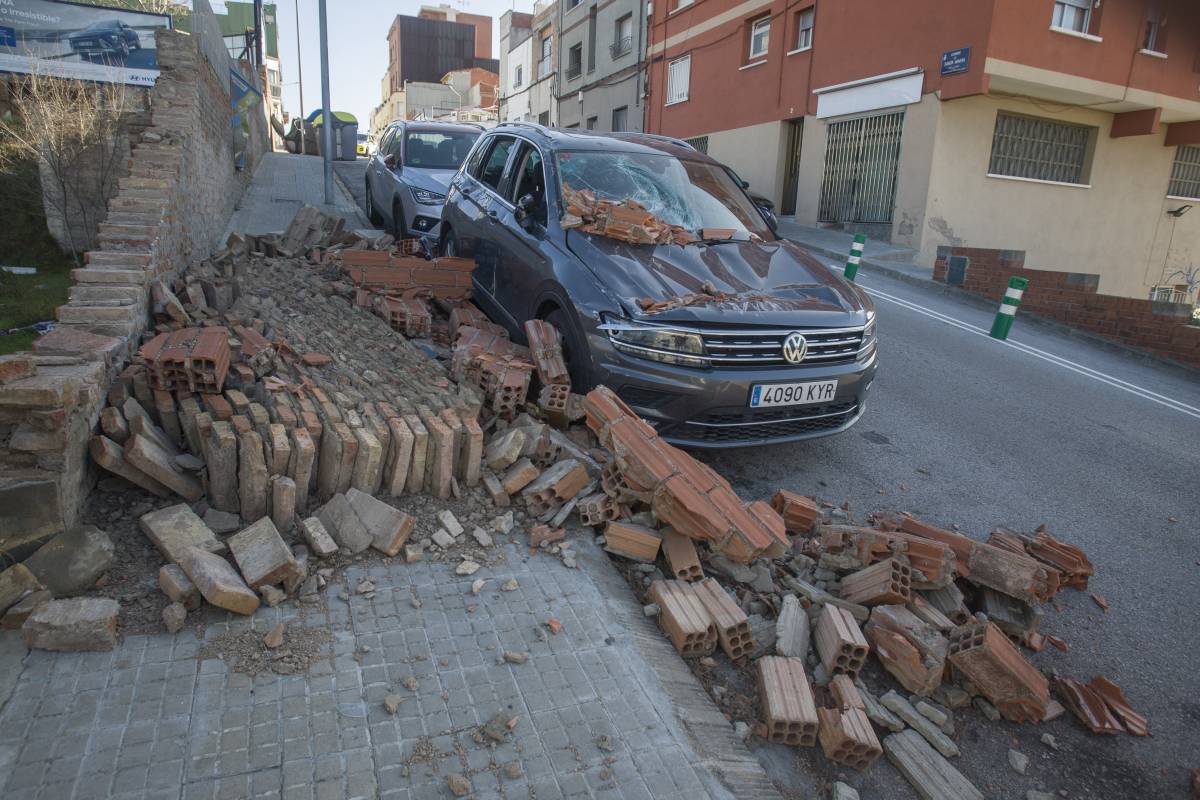 T'ha afectat la ventada? Així pots reclamar pels danys del temporal