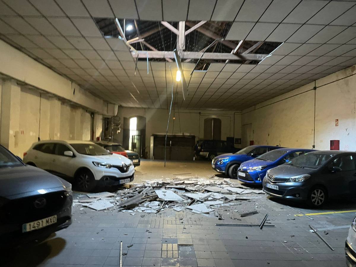 Cau el sostre d'un pàrquing de la Rasa: "Estic viva de miracle"