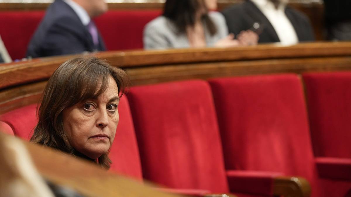El Parlament torna a demanar la dimissió de Sílvia Paneque per la crisi a Rodalies