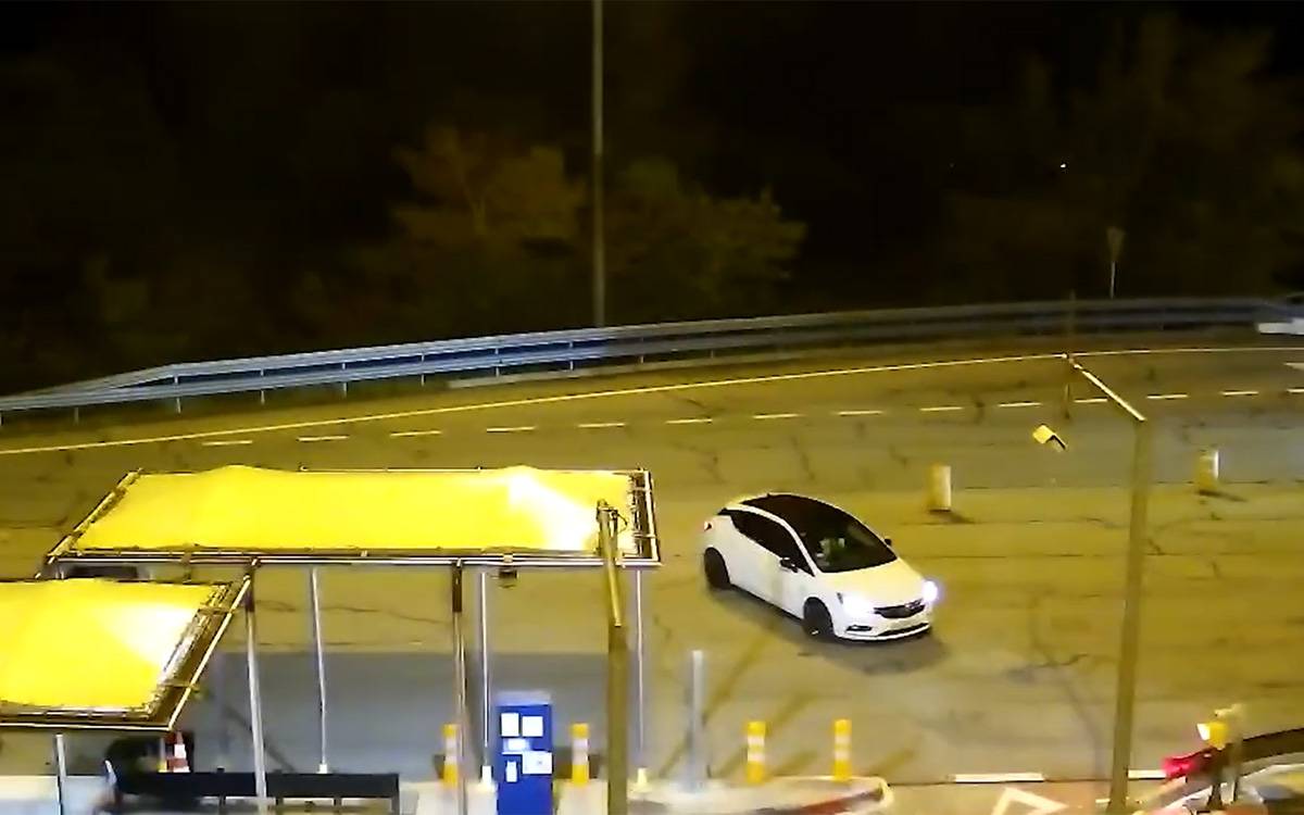 Dona mitja volta al peatge de Sant Vicenç i circula 5 km en sentit contrari