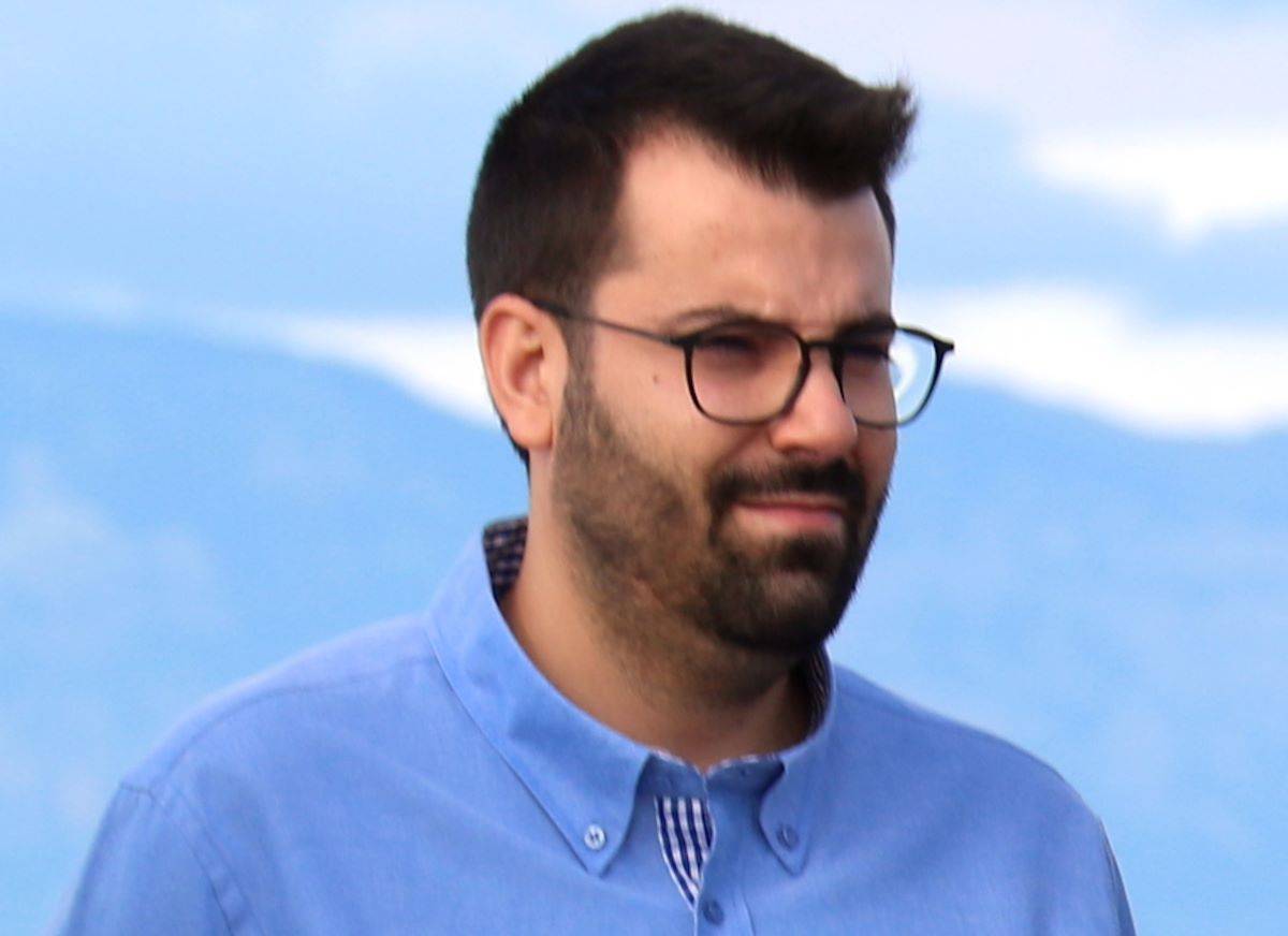 El regidor de Junts per Amposta Èric Esteban passa al grup mixt i el partit li reclama l'acta