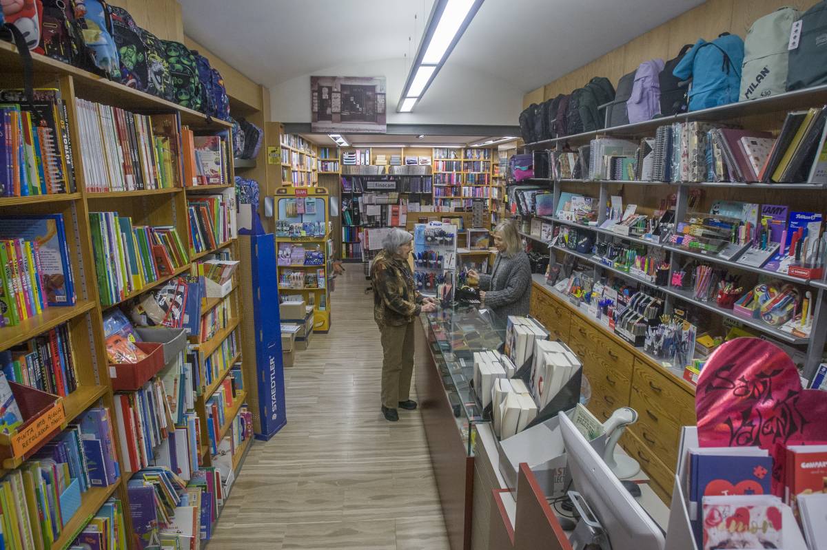 Llibreria Atenea, botiga centenària: "El que no trobis aquí no ho trobaràs enlloc"