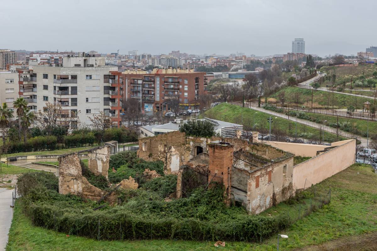 Can Llong confia recuperar la masia per al barri