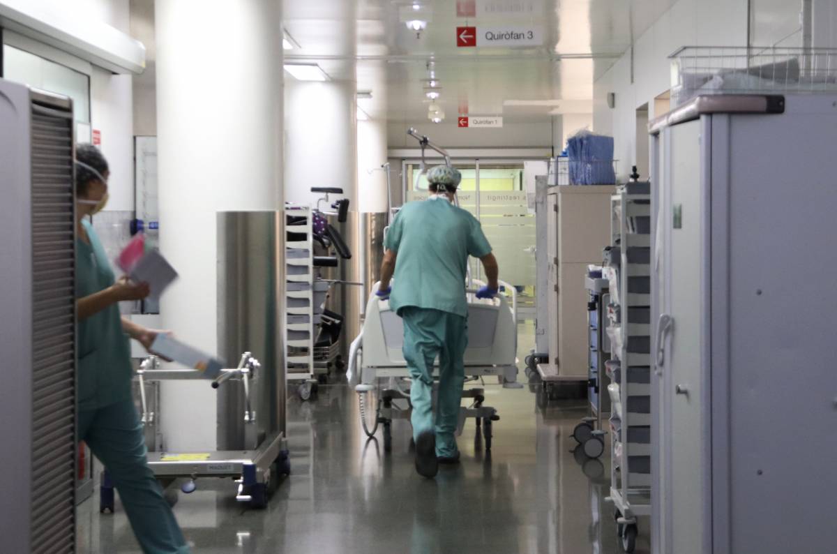 La llista d'espera d'intervencions quirúrgiques continua superant els quatre mesos i mig