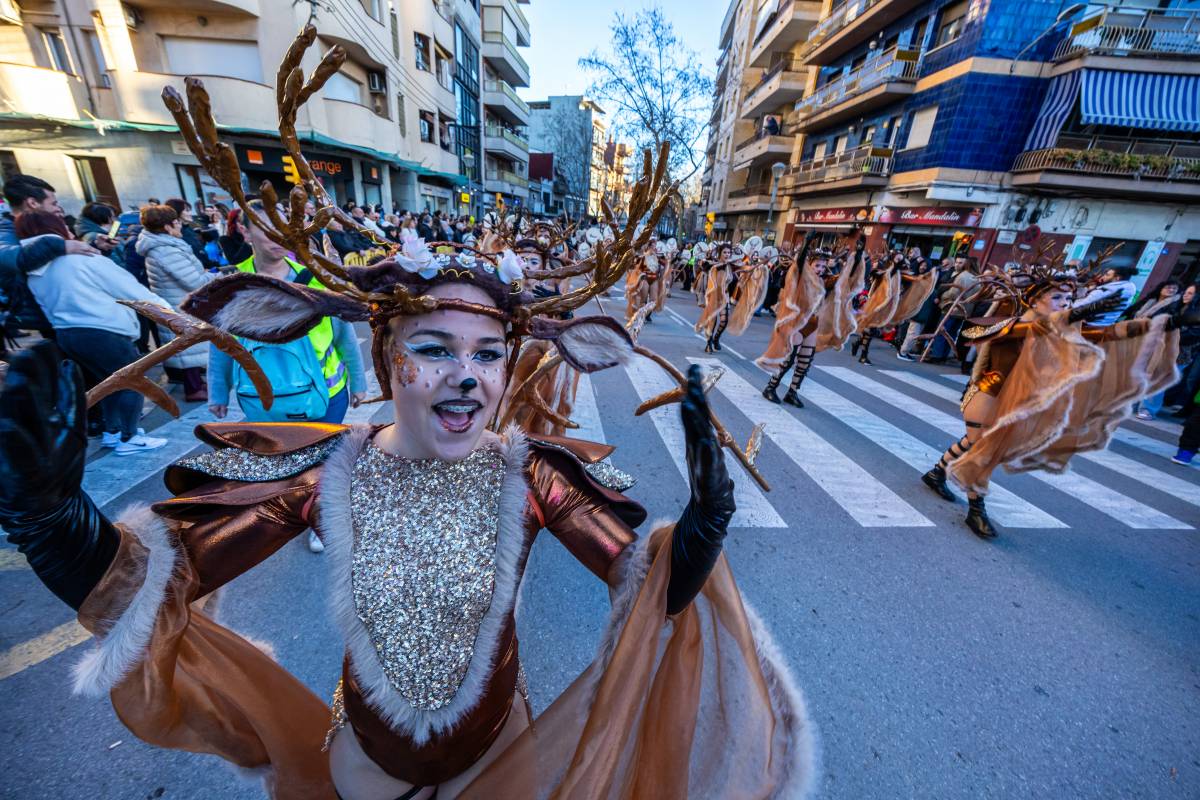 La rua de Ca n’Oriac - JUANMA PELÁEZ La rua de Ca n’Oriac