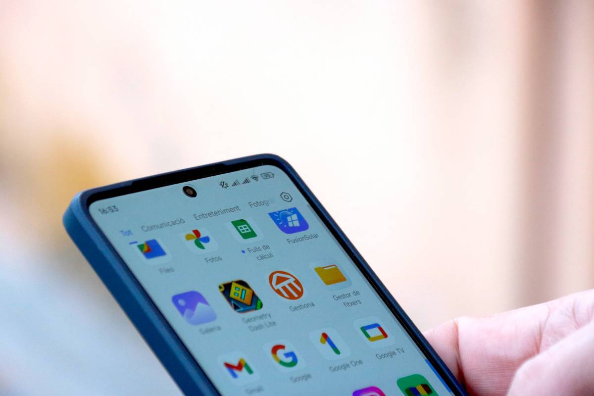 L’entitat Drets Digitals Europeus avisa que prohibir les xarxes socials als menors no resoldrà el «problema d’addicció»