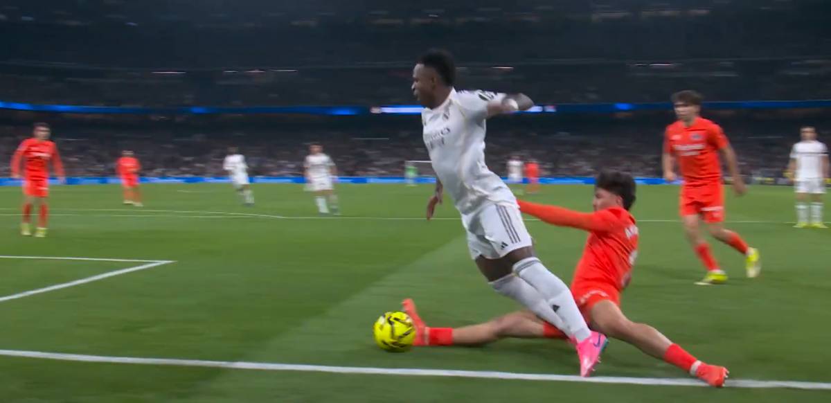 Un penal escandalós a favor del Madrid bat un rècord històric