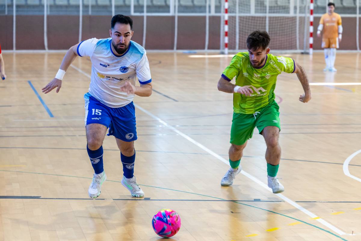 Llamas va tornar a ser clau, un cop superada la seva lesió - Juanma Peláez Llamas va tornar a ser clau, un cop superada la seva lesió