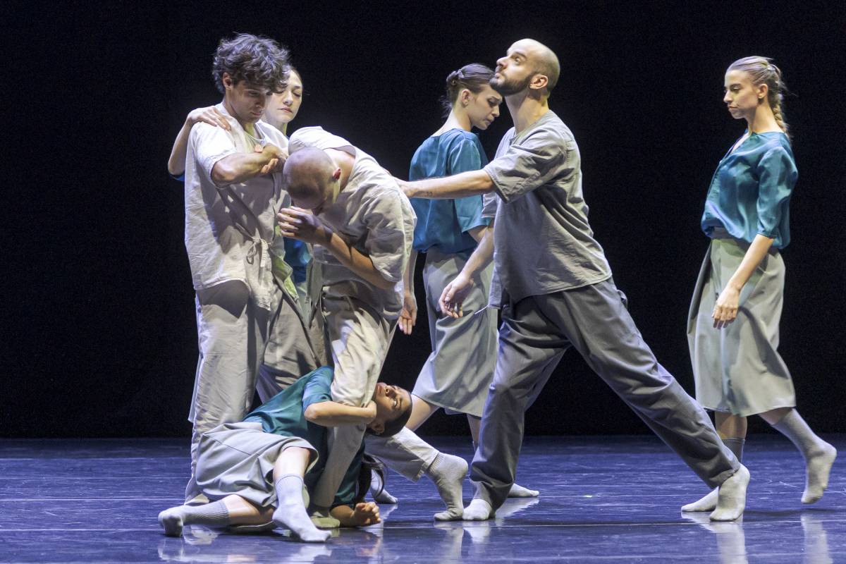 Moment de l`actuació de la companyia Spellbound Contemporany Ballet - Lluís Clotet Moment de l`actuació de la companyia Spellbound Contemporany Ballet